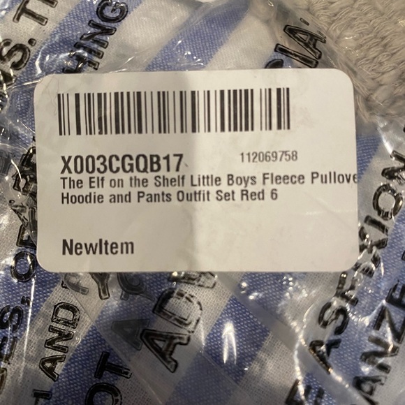 The Elf on the Shelf Fleece Pullover Hoodie and Pants Outfit Set - Picture 10 of 10